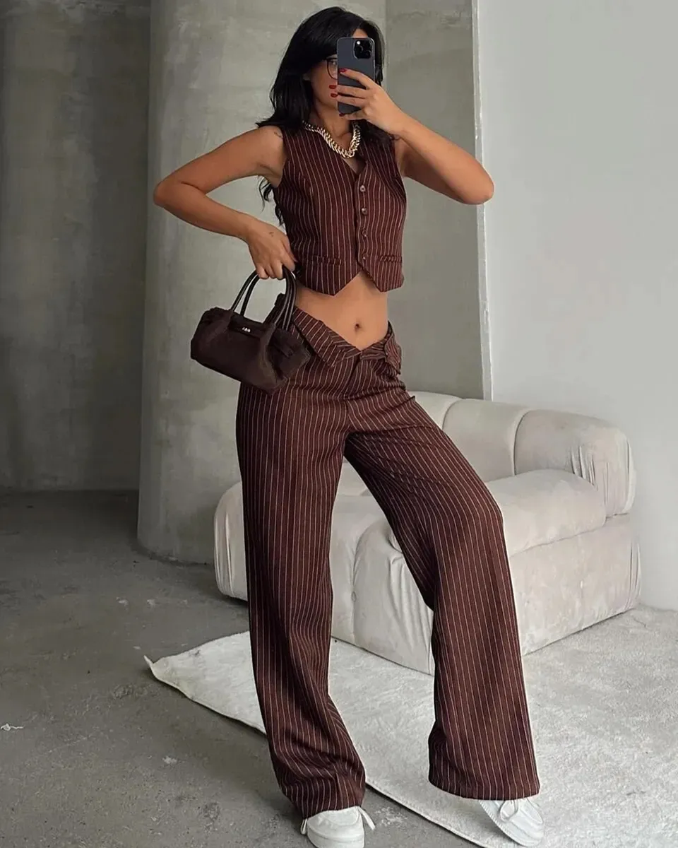 Dvodjelni set Nilsu
