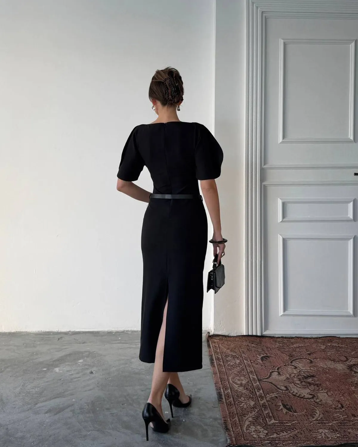 Midi haljina sa kaišem Audrey - crna