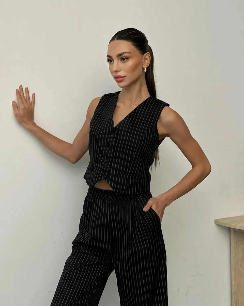 Dvodjelni set Nilsu