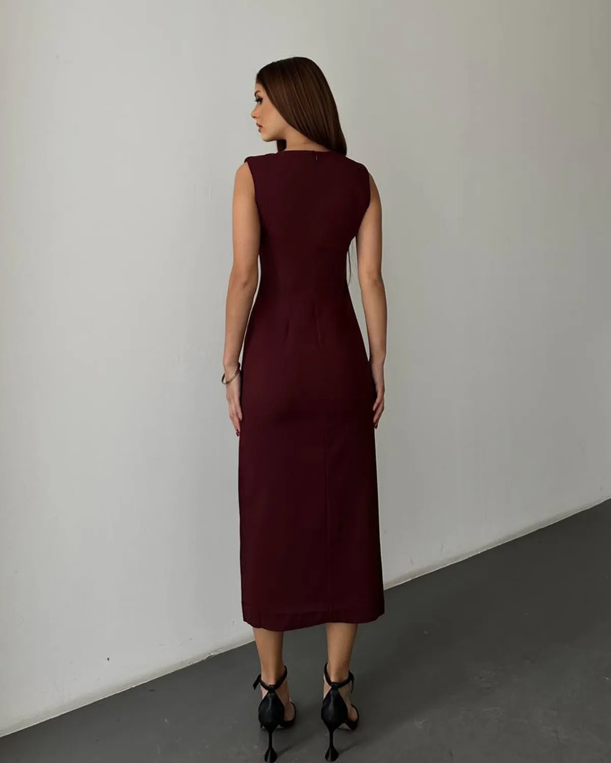 Midi haljina Astrelle- bordo