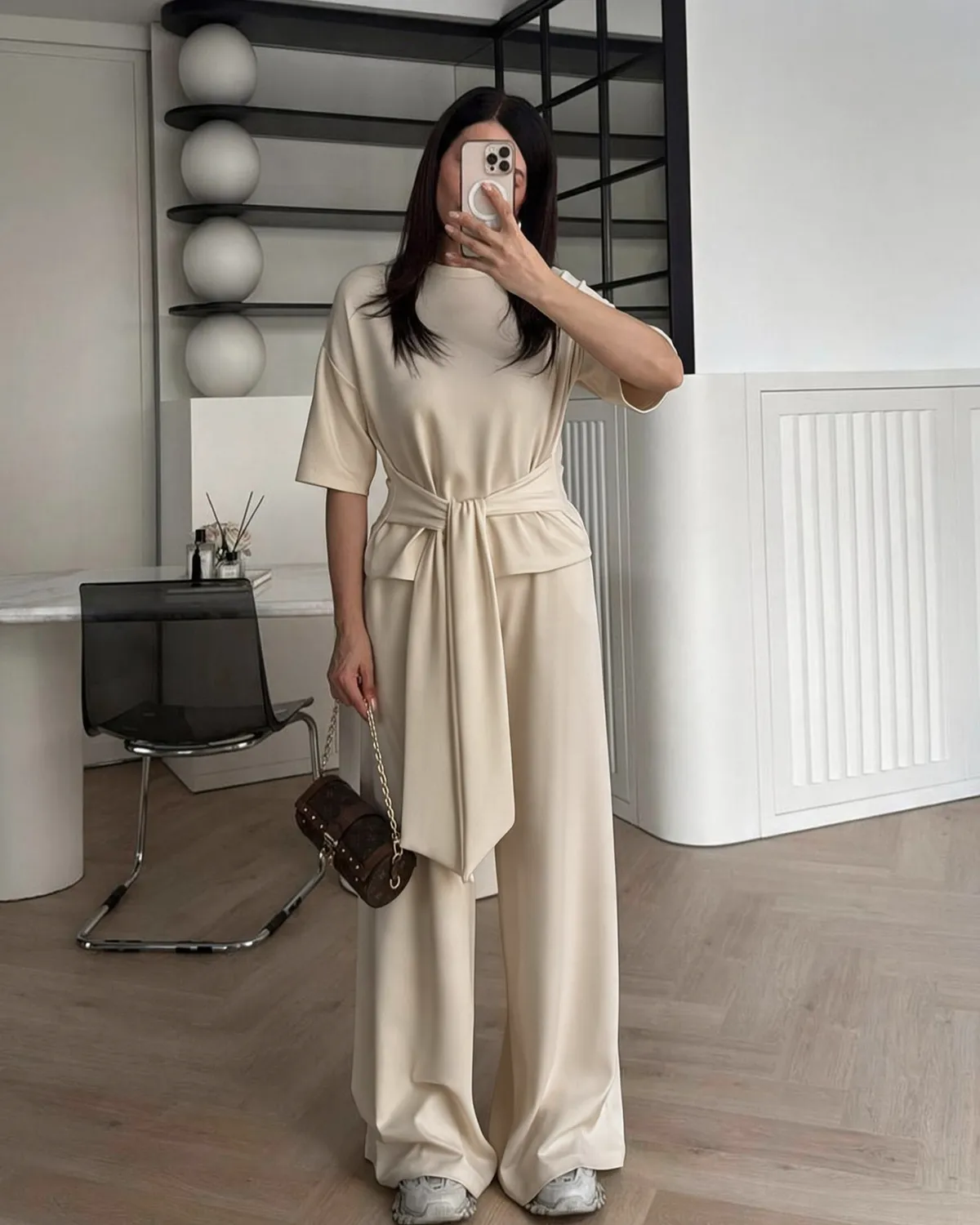 Dvodjelni set Apollina