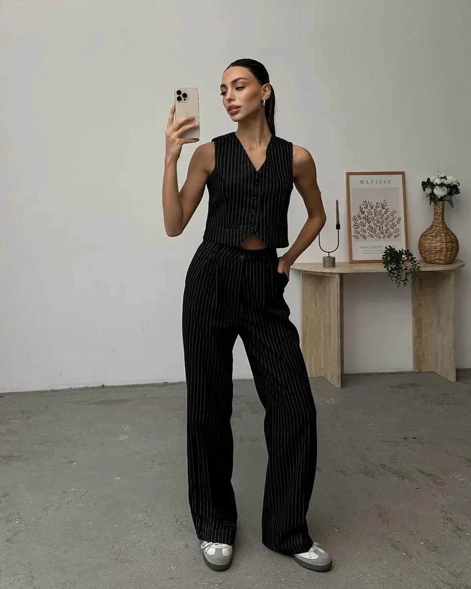Dvodjelni set Nilsu