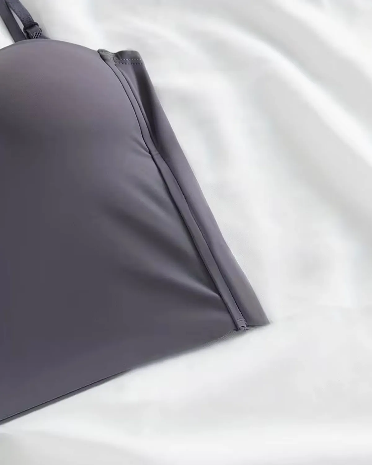 Paket topova sa umetnutim korpicama Vita - 4 komada