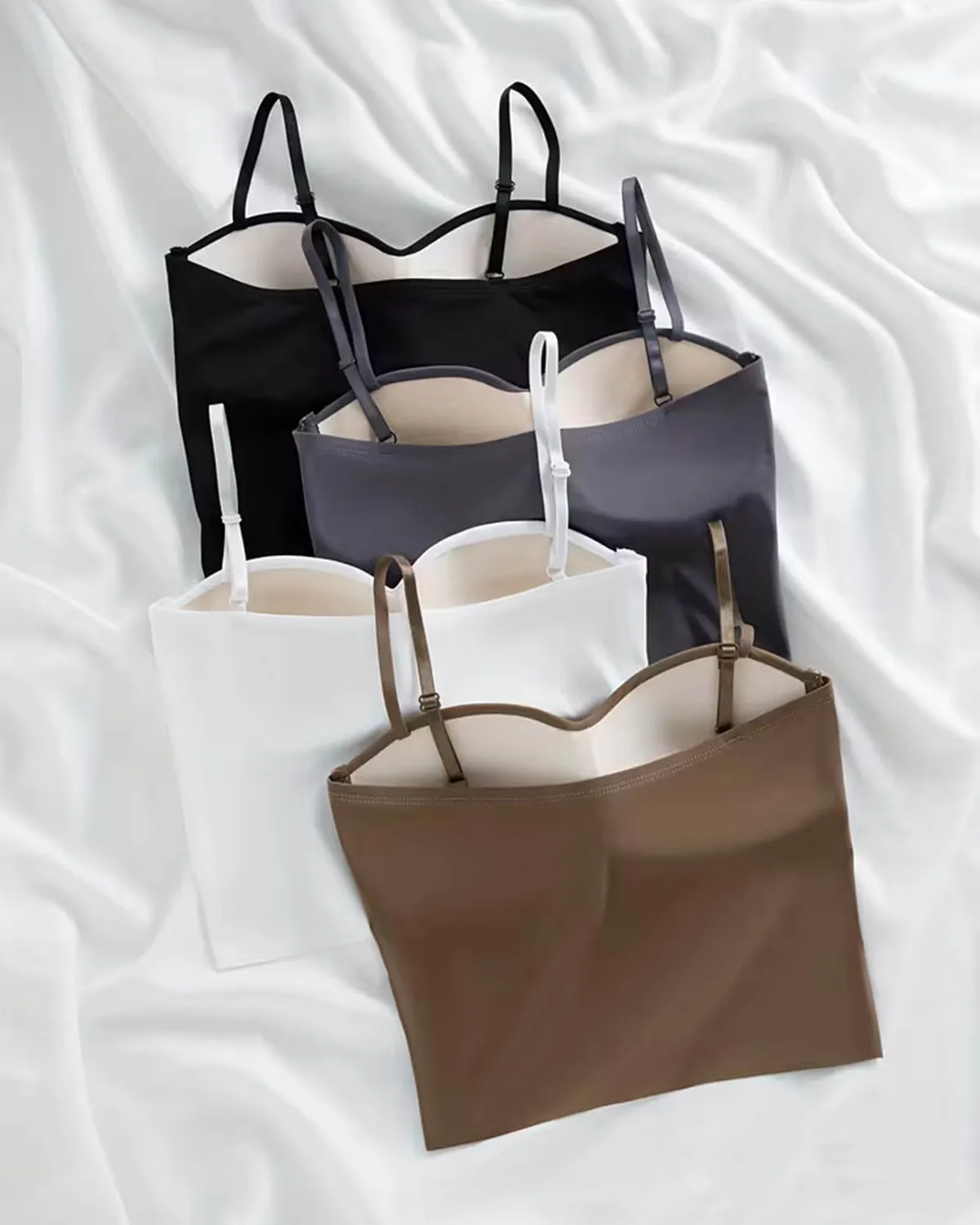 Paket topova sa umetnutim korpicama Vita - 4 komada