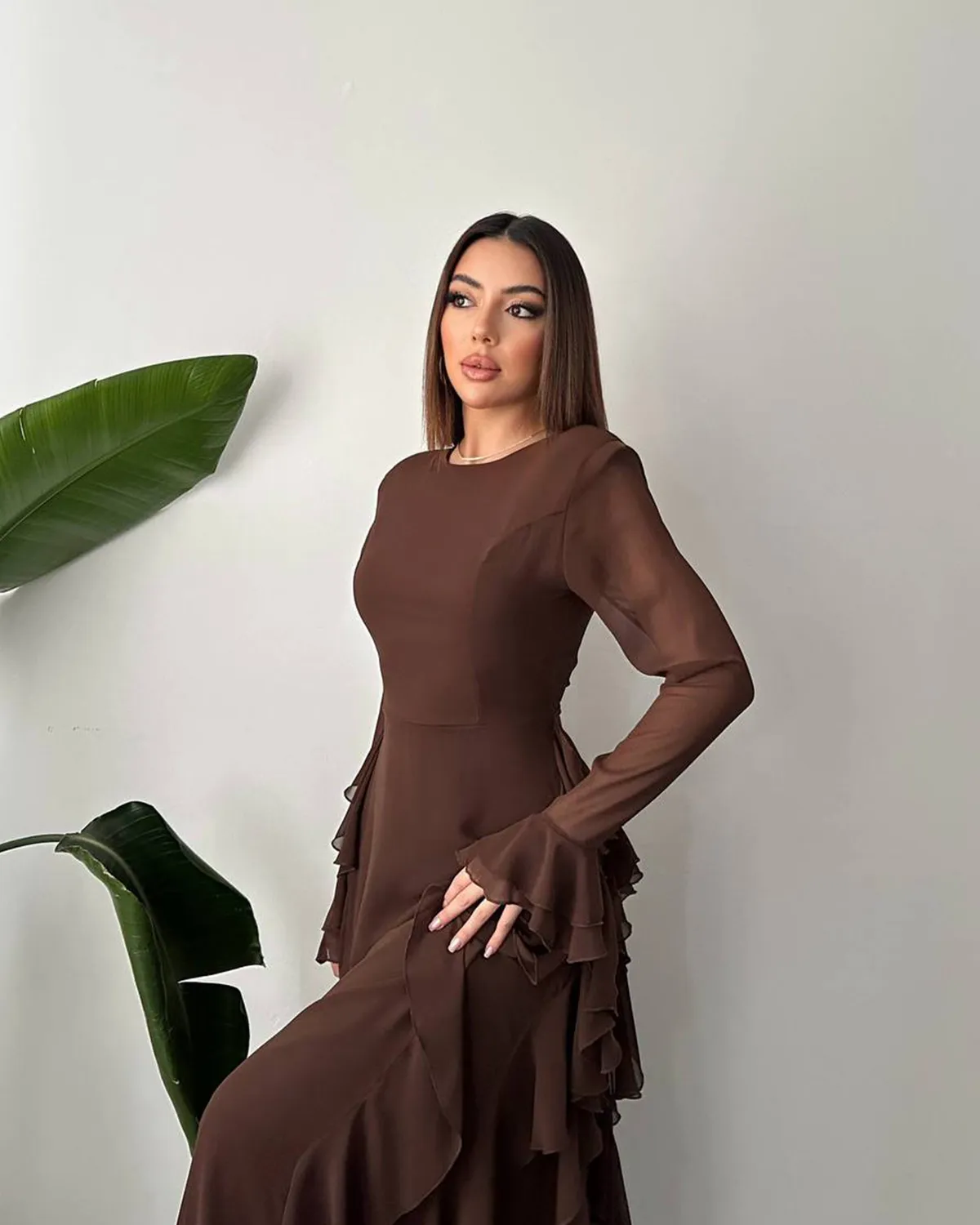 Midi haljina Velarya