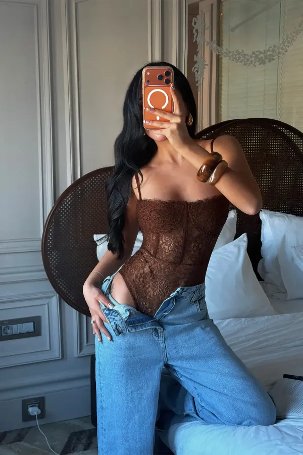 Čipkasti body Brigitta  - smeđa