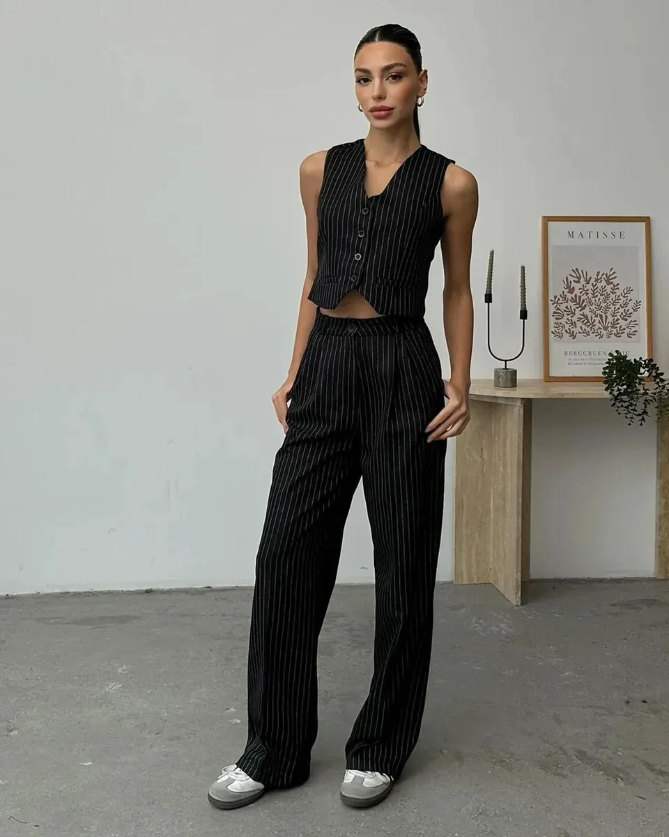 Dvodjelni set Nilsu