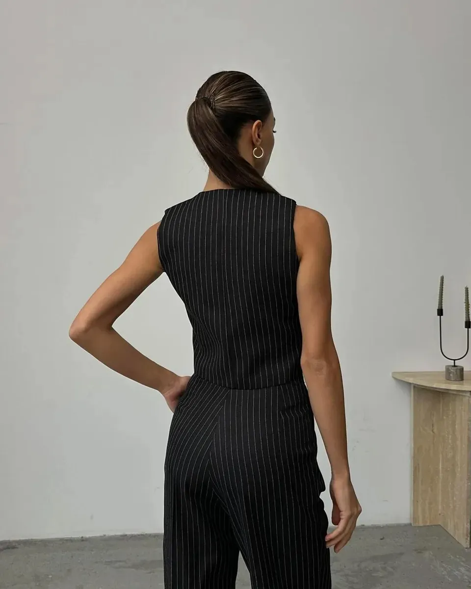 Dvodjelni set Nilsu