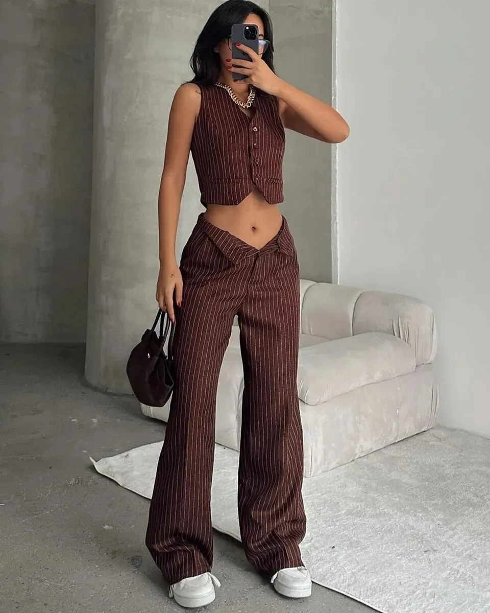 Dvodjelni set Nilsu