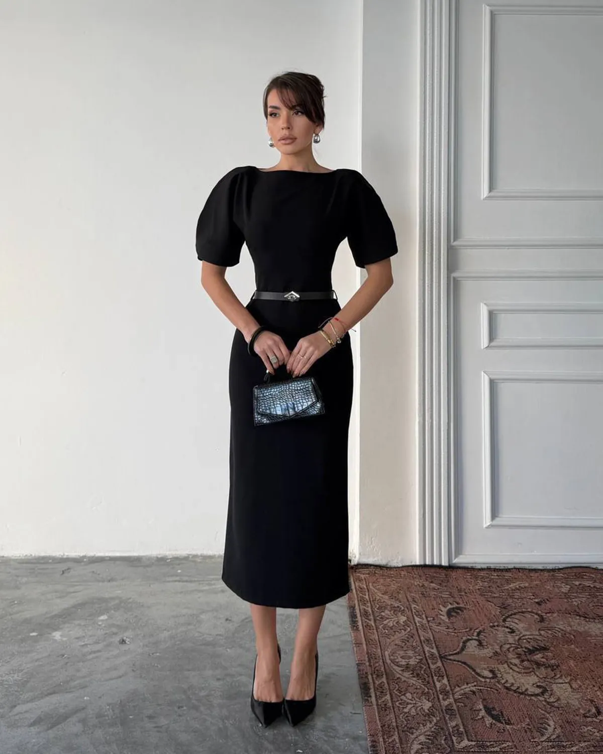 Midi haljina sa kaišem Audrey - crna